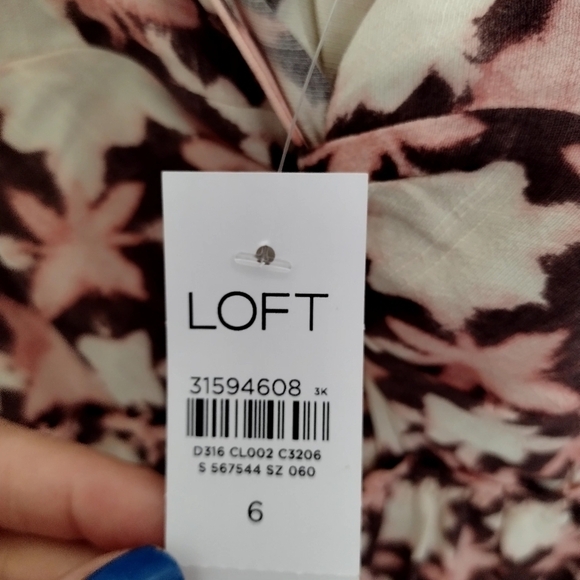 NWT LOFT Sunwashed Floral Twist Tiered Midi Dress sz 6 - Picture 6 of 9